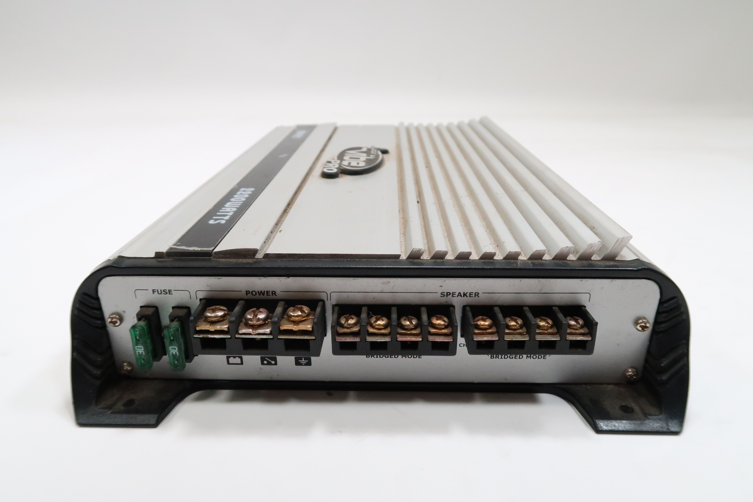 Lanzar Vibe Pro VBP421 2200 Watts 4 Channel Car Amplifier 8262