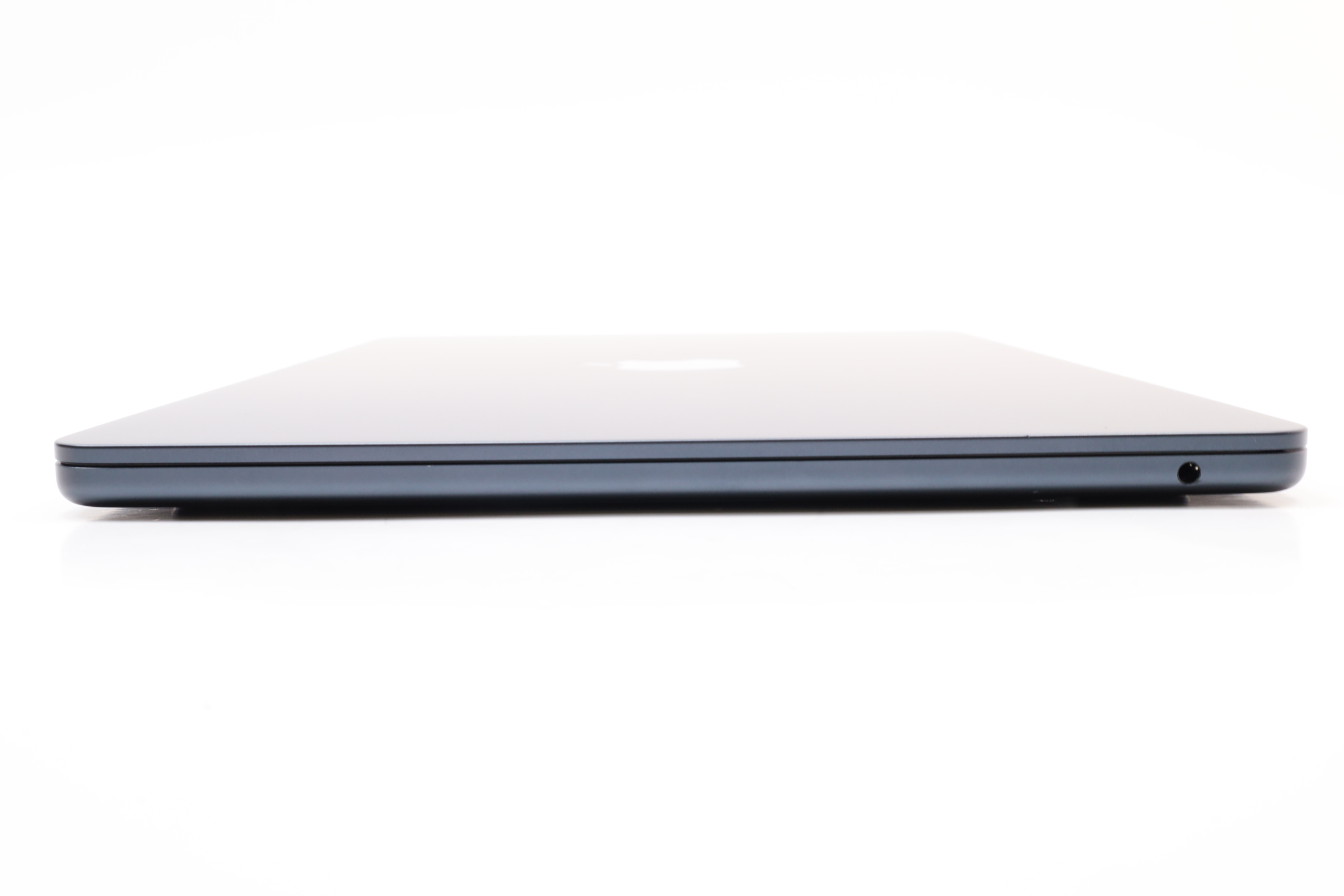 Apple MacBook Air (2024) MRXV3LL/A M3 4.05GHz 8GB Unified Apple MacBook Air (2024) MRXV3LL/A M3 4.05GHz 8GB Unified