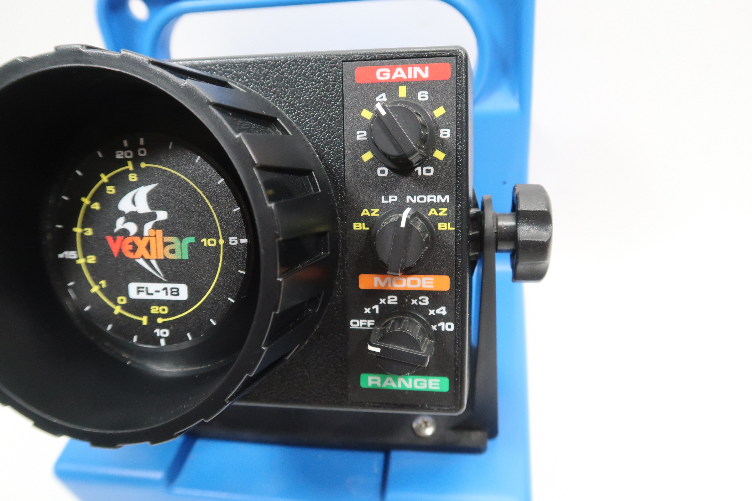 Vexilar FL18 Genz Pack With 12 Degree Ice Ducer