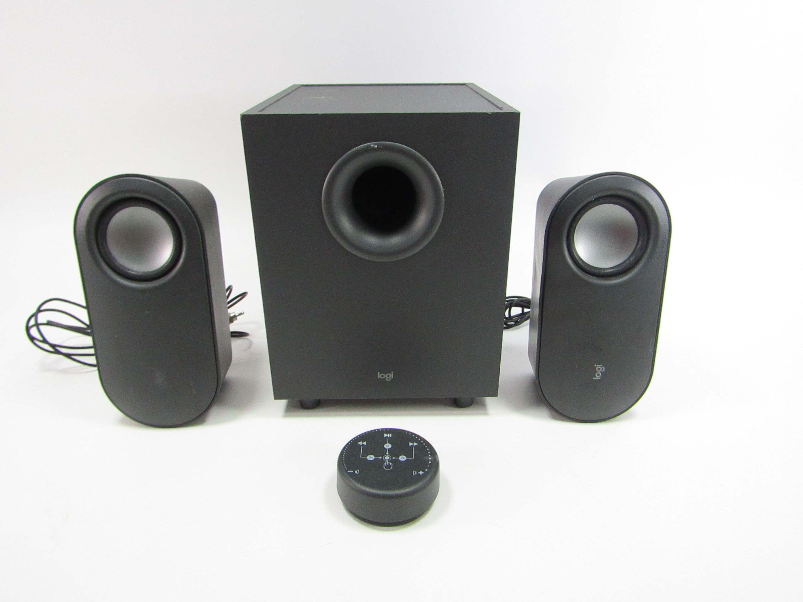 Logitech Z407 (Bluetooth Desktop Speakers) selling