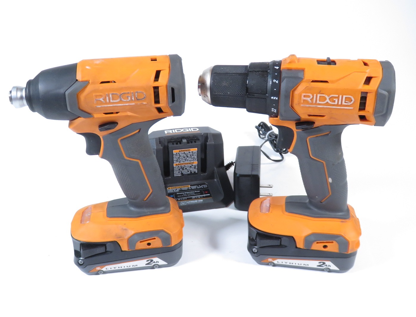 RIDGID R9272 18-Volt Lithium-Ion Cordless 2-Tool Combo Kit