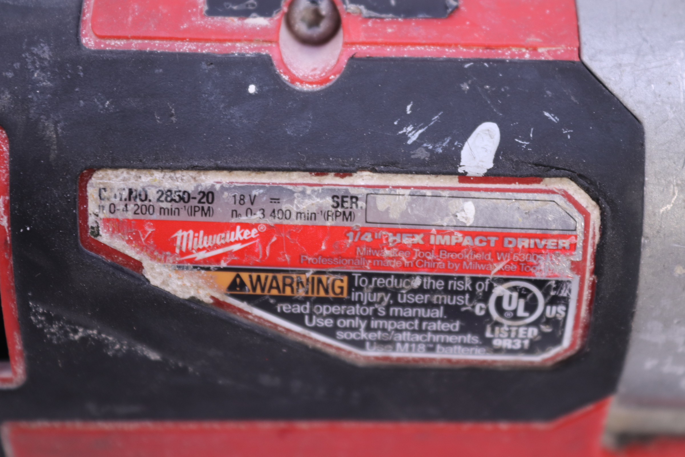 Milwaukee 265020 M18 18V LithiumIon Cordless 1/4" Hex 2Speed Impact