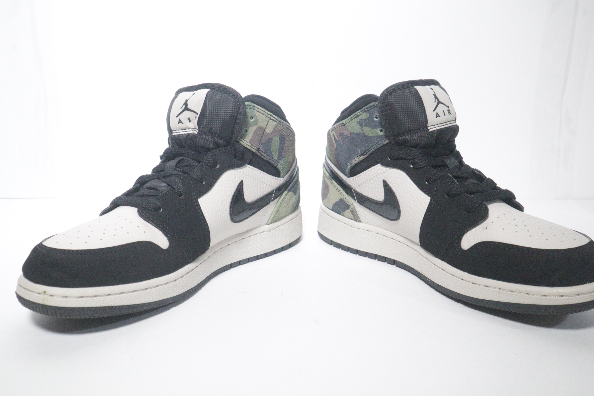 air jordan 1 mid grey camo