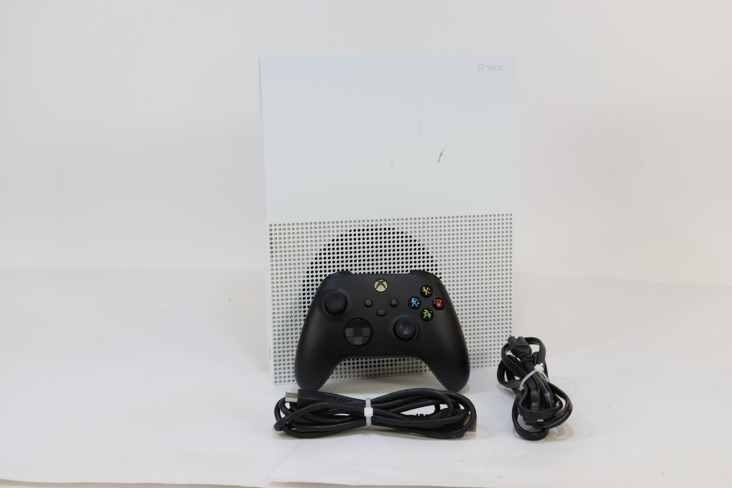 Buy Microsoft Xbox One S 500 GB Console (White) (ZQ9-00001) (USED Video  Game Console) Online
