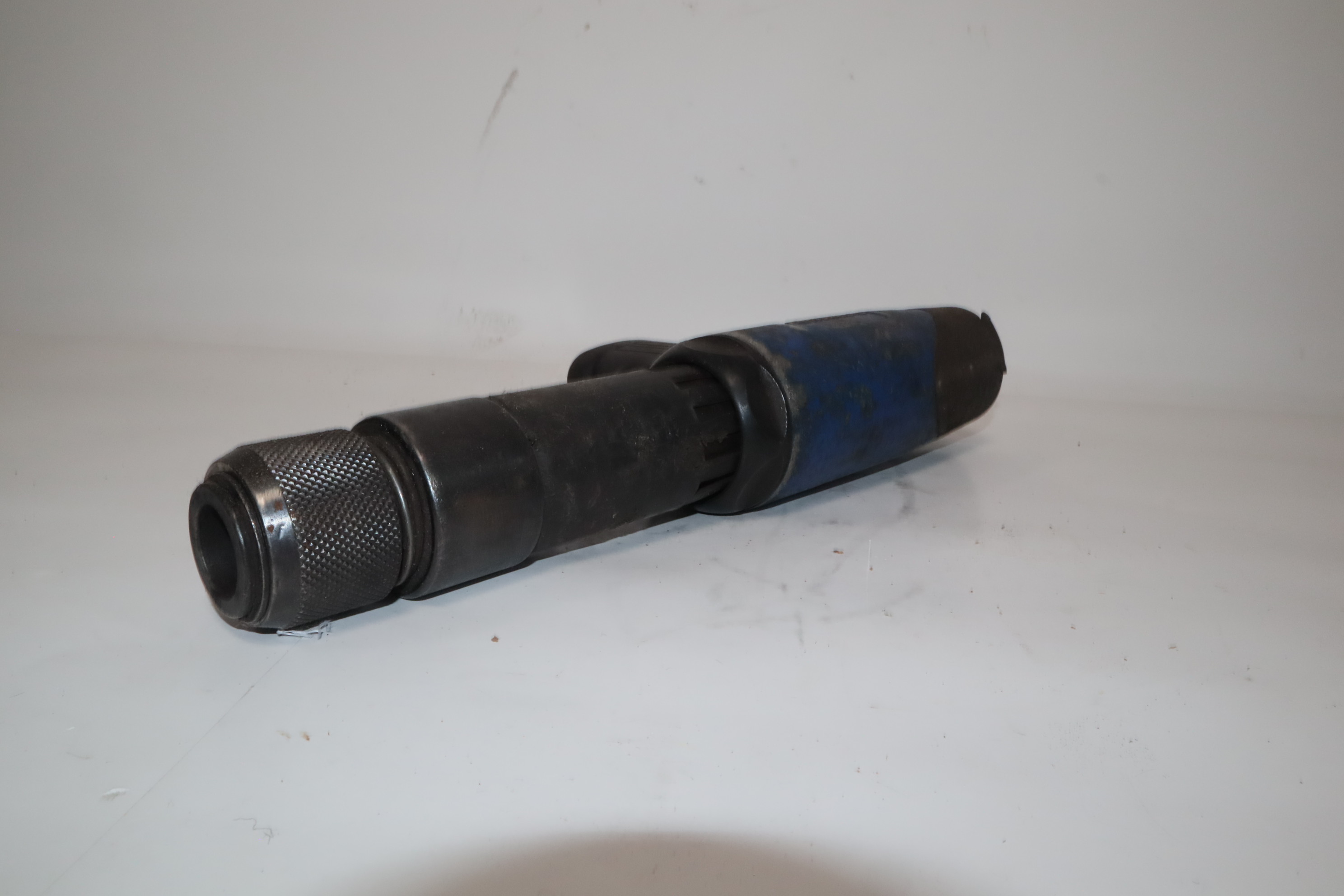 Cornwell Tools CAT3250AHMV Blue Power Pneumatic Air Hammer Chisel 0600