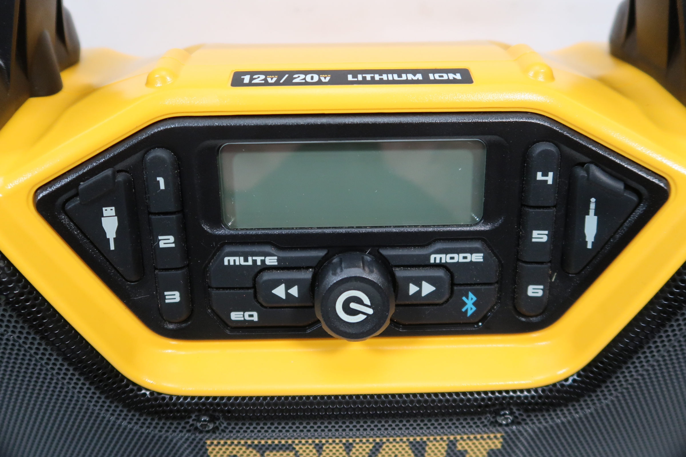 DeWalt DCR028 20V MAX Compact Cordless Bluetooth Radio