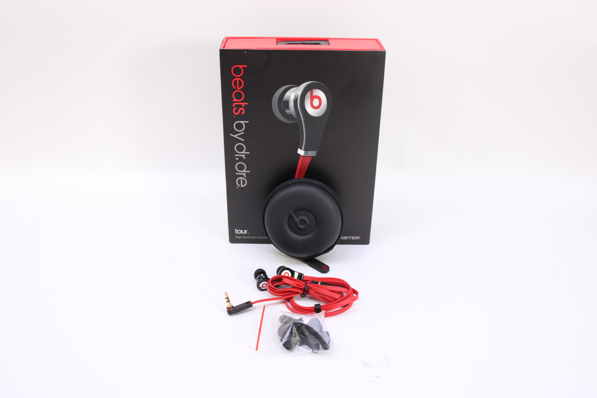 Beats by offers Dr Dre Beats New Sealed Monster Original