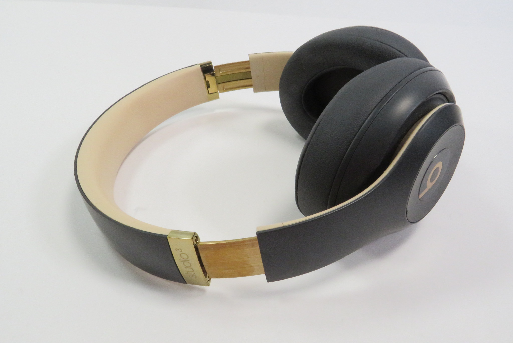 Apple Beats Studio 3 Wireless A1914 MXJ92LL/A Noise Cancelling