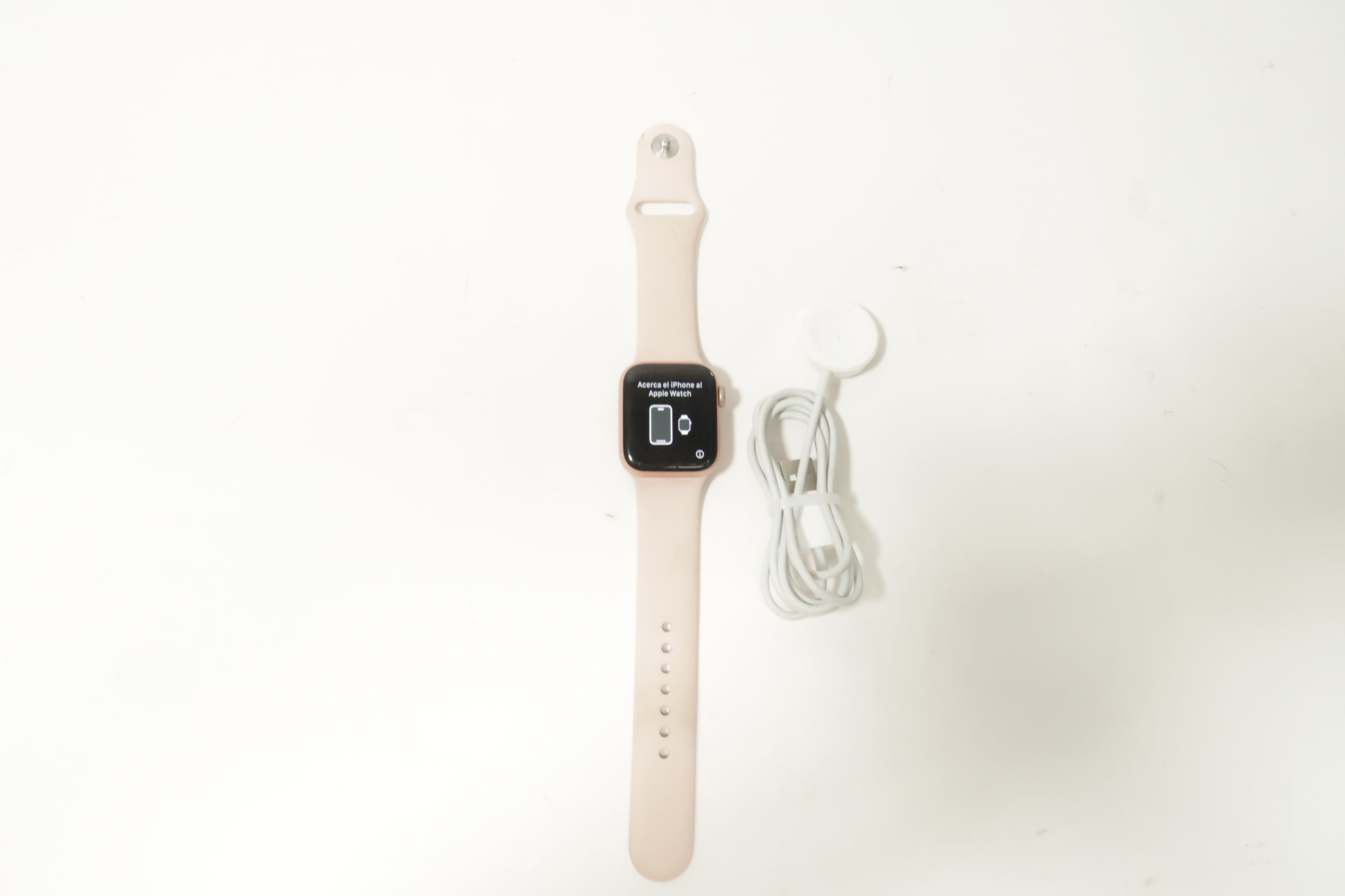 Apple watch series 6 40mm gps cellular gold pink band hot sale