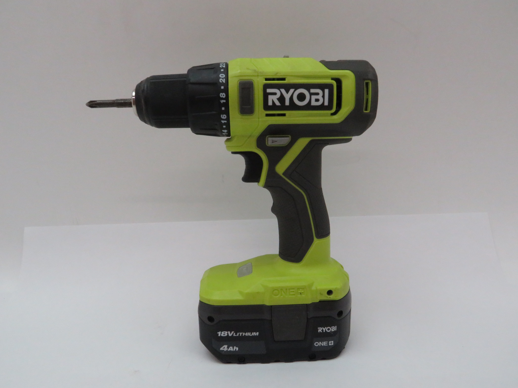Ryobi PCL206 ONE+ 18V Cordless 3/8" Drill/Driver