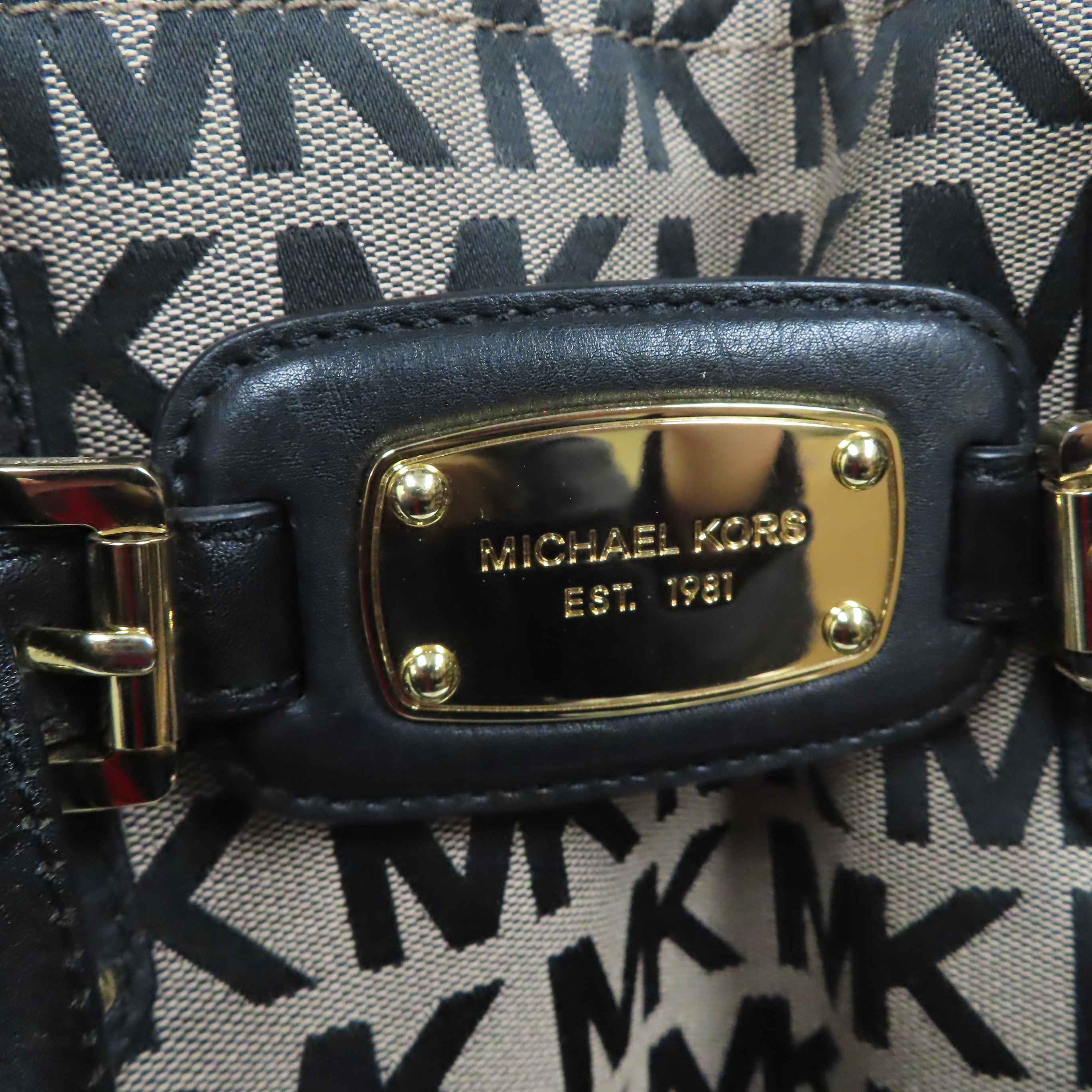 Michael Kors NB1502 Gansevoort Large Women display picture 1