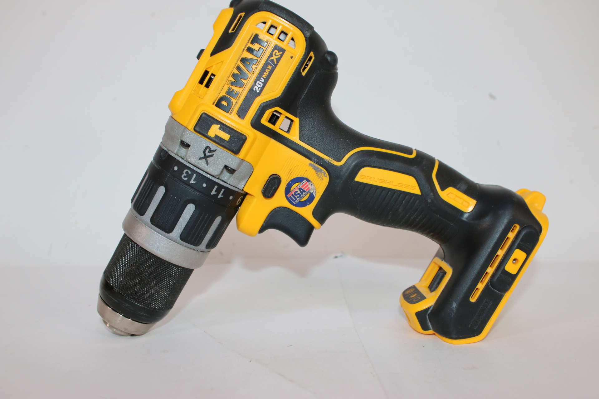 DeWalt DCD796 20V MAX XR Lithium-Ion Brushless Compact Hammer Drill K965