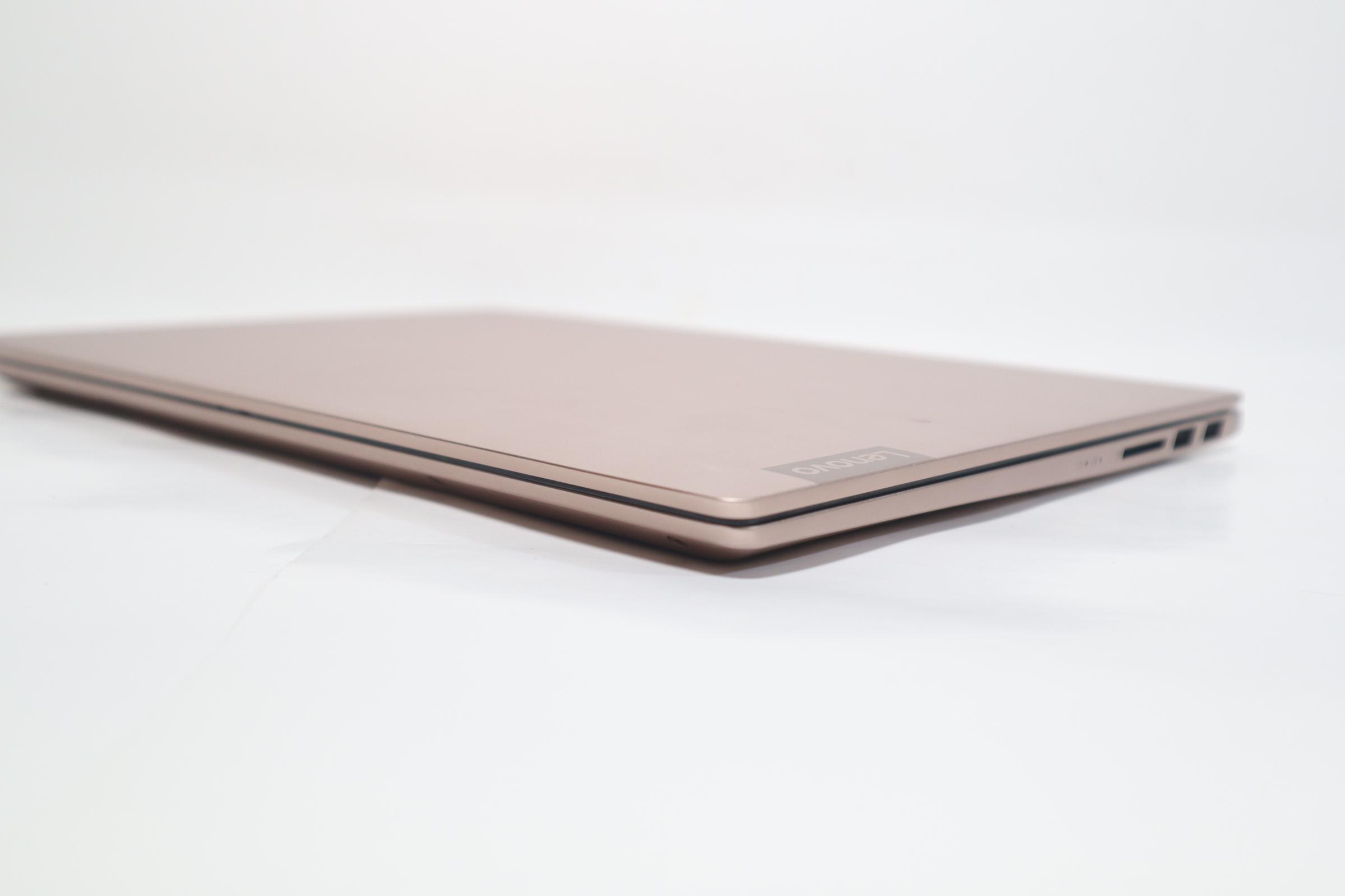 Lenovo IdeaPad S540 14IML 81VO Core i5-10210U 1.6GHz 8GB RAM 256GB