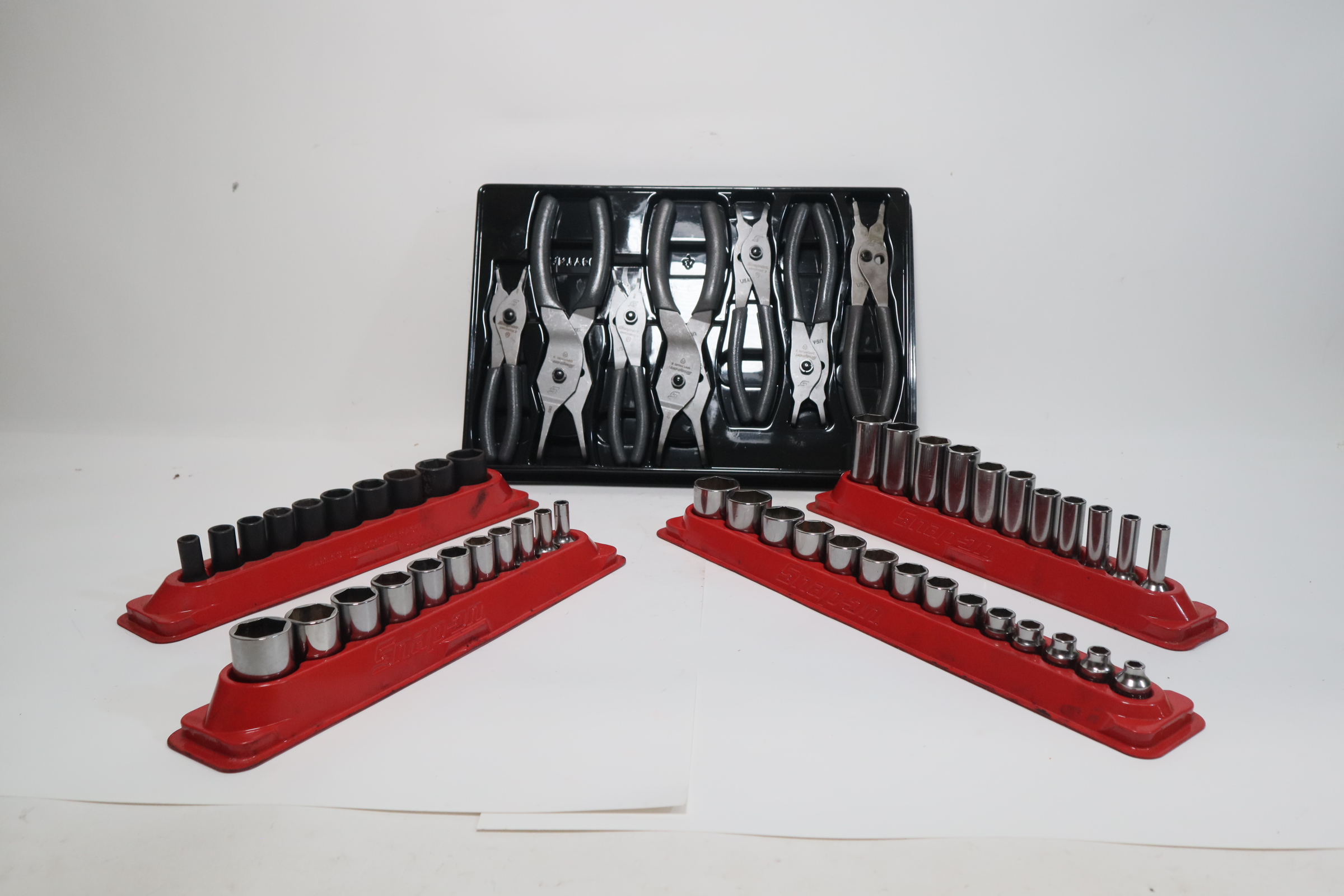 Snap-on 46PC 3/8 DR 6PT SAE Flank Drive Socket Set & 7PC Snap Ring Pliers  Set