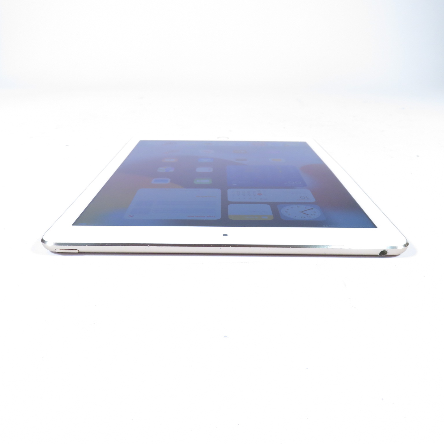 Apple iPad Air 2 MH182LL/A 64GB Storage WiFi-Only 9.7-Inch Retina