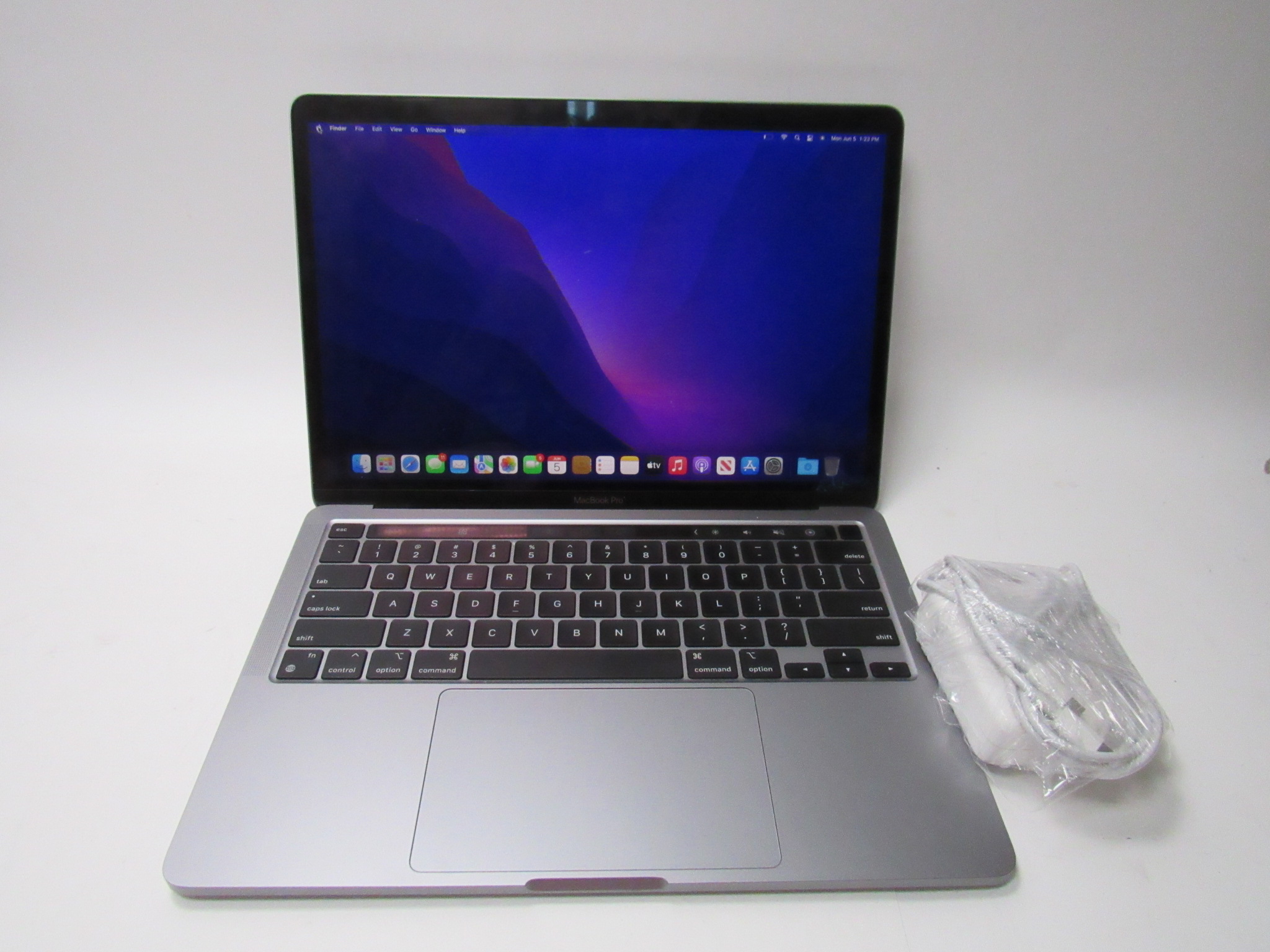Apple MacBook Pro (2022) MNEH3LL/A M2 (10C GPU) 3.49Ghz 8GB RAM 256GB ...