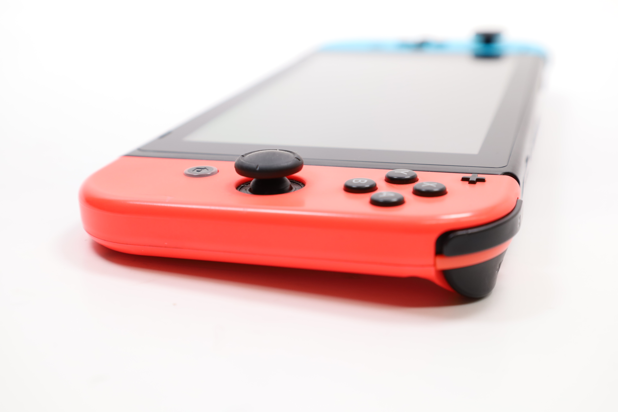 Nintendo Switch HAC001 32GB Video Game System Blue/Red (7399)