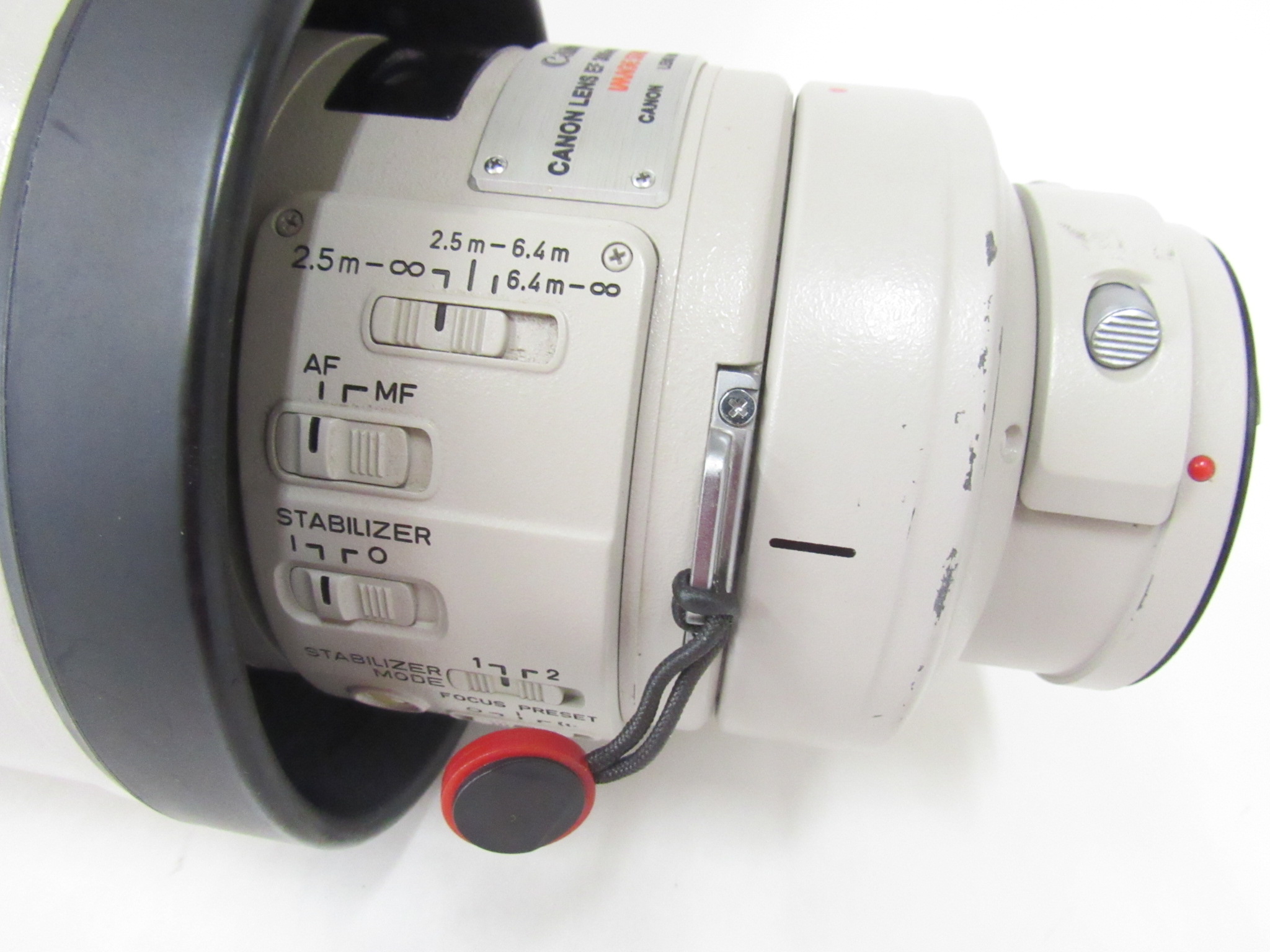 Canon Lens EF 300mm 1:2.8L IS USM Made In Japan