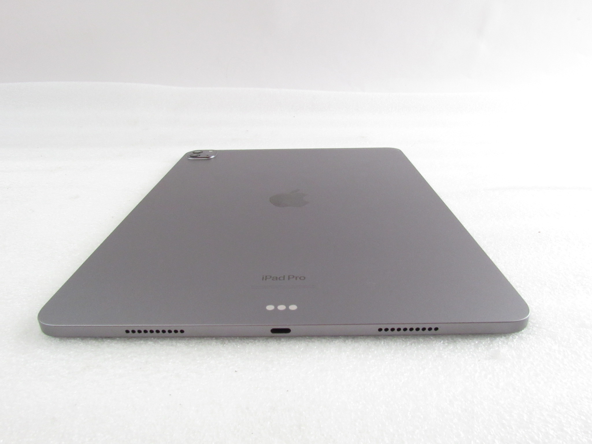 Apple MNXR3LL/A 12.9-Inch iPad Pro Wi-Fi - 256GB - Space Gray