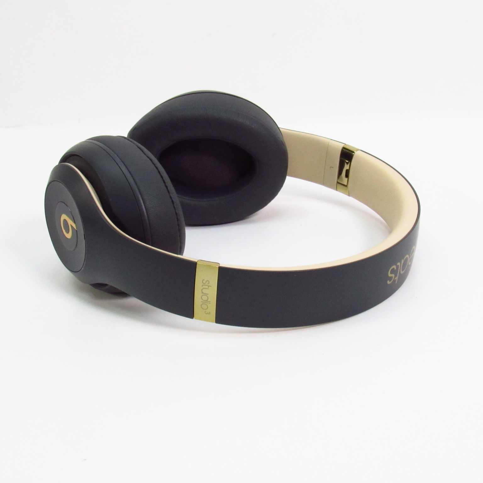 52□BEATS STUDIO 3 RI0731-6 Amazon.com: Beats Studio Pro - Wireless Bluetooth Noise