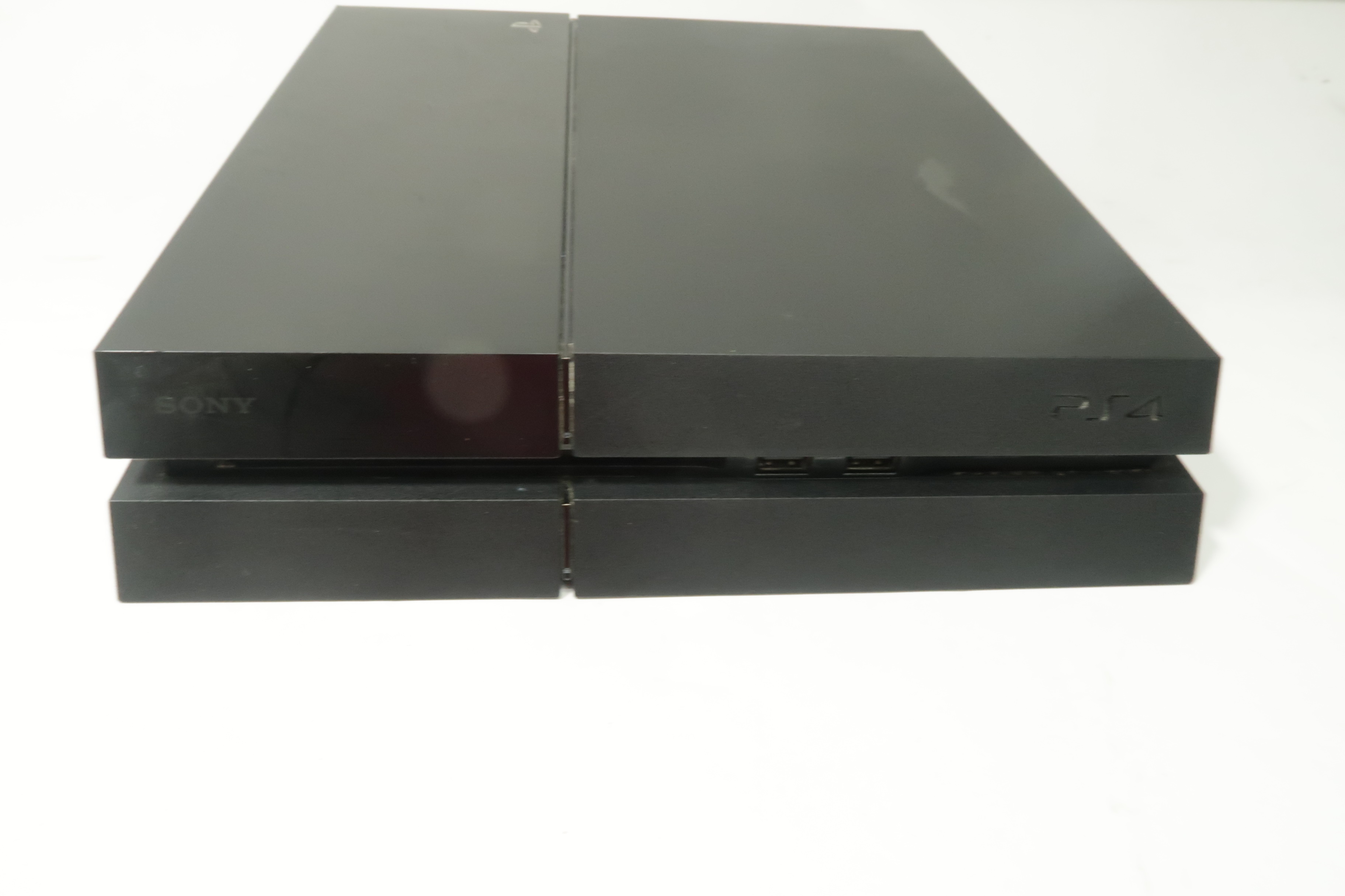 Sony CUH-1001A 500GB Video Game Console PlayStation 4