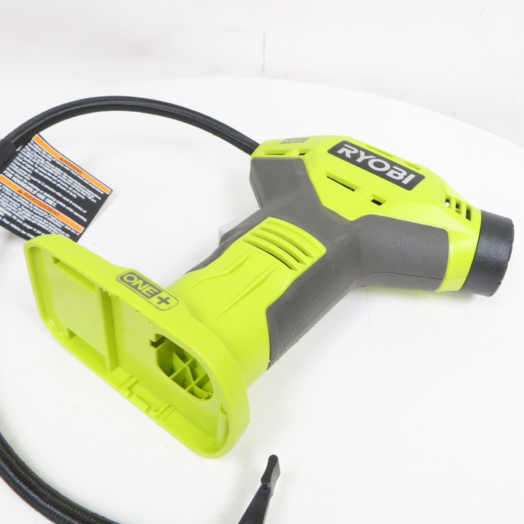 Ryobi P737 ONE+ 18V Portable Cordless Electric Air Inflator Kit